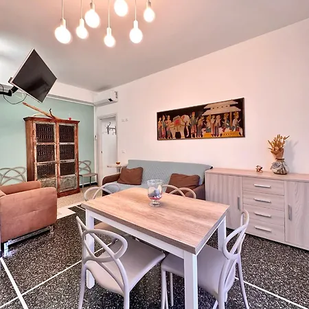 Hostdomus - Casa Tiffany Finale Ligure