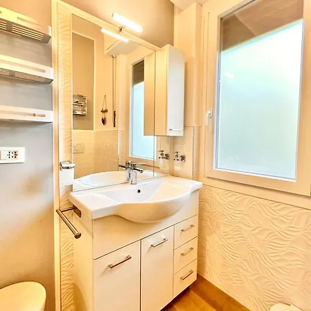 Appartamento Hostdomus - Casa Tiffany