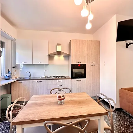 Appartamento Hostdomus - Casa Tiffany Finale Ligure
