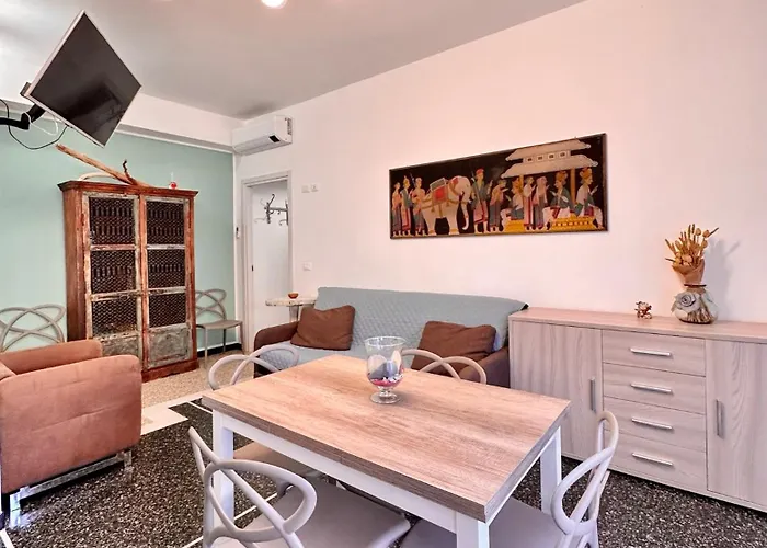 Hostdomus - Casa Tiffany Finale Ligure