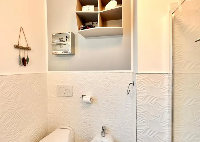 Hostdomus - Casa Tiffany * Finale Ligure