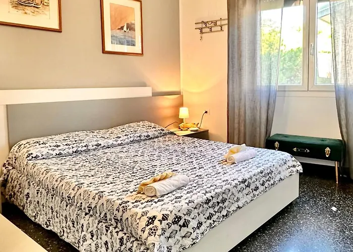 Hostdomus - Casa Tiffany Finale Ligure